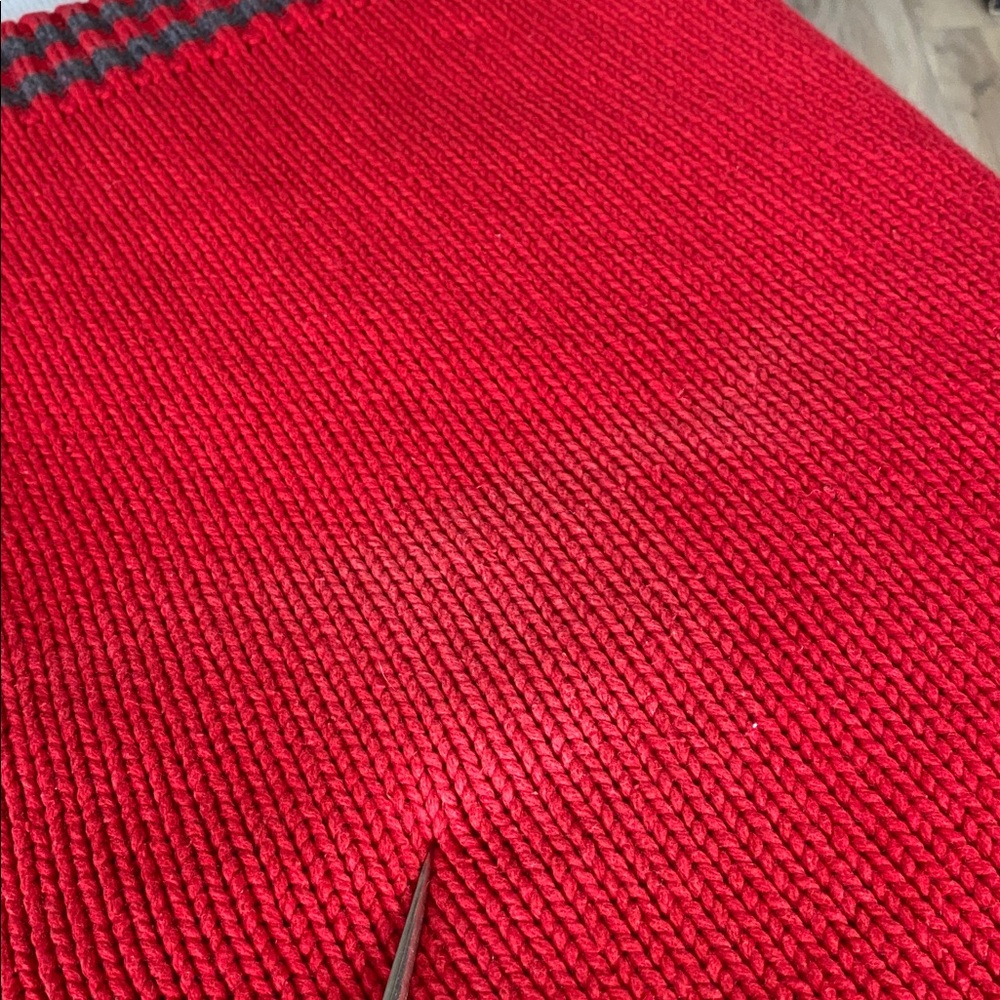 GAP kids XL Red Snowflake Crew Neck Sweater Perfect for pictures/ flaws - Picture 12 of 12